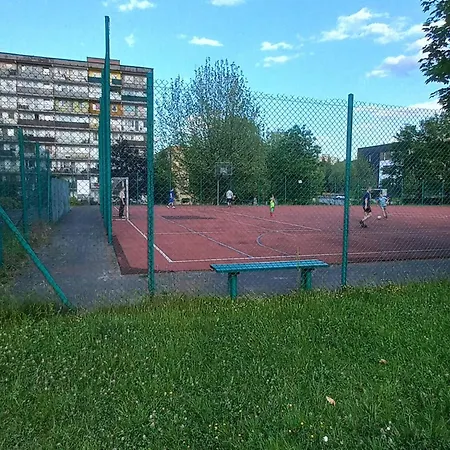 Apartment Juki, Mieszkanie Obok Katowice Wynajem Na Doby, Krotkoterminowy, 2 Balkon, 50m2,- Po Kapitalnym Remoncie 2-ga Sypialnia Jest Czescia Salonu Blisko Centrum Leczenia Oparzen 2,5 Km *