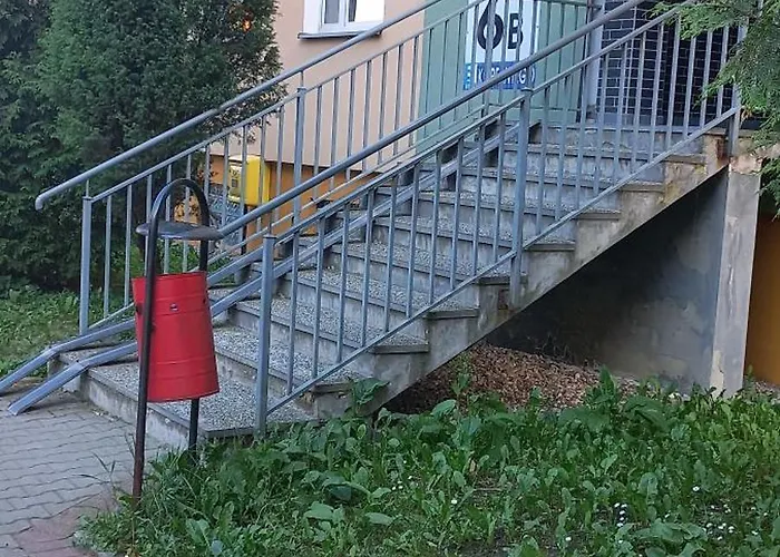 Juki, Mieszkanie Obok Katowice Wynajem Na Doby, Krotkoterminowy, 2 Balkon, 50m2,- Po Kapitalnym Remoncie 2-ga Sypialnia Jest Czescia Salonu Blisko Centrum Leczenia Oparzen 2,5 Km Apartmán *